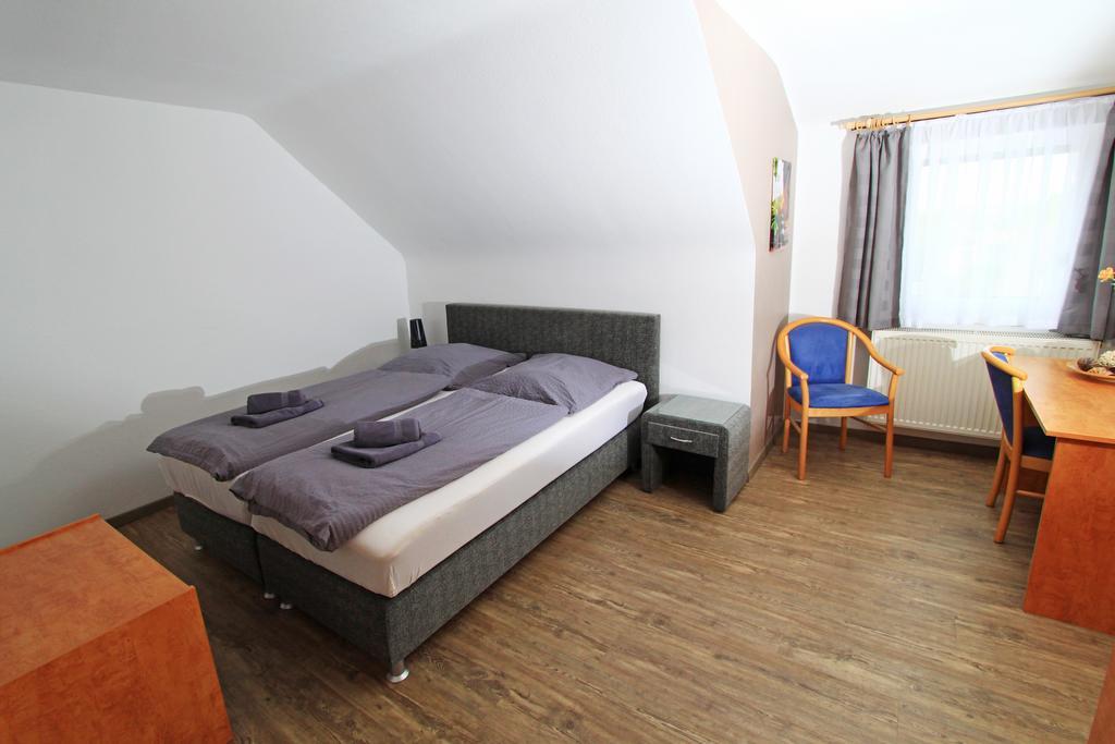 Hotel Sonnenhof Sindelfingen Ruang foto