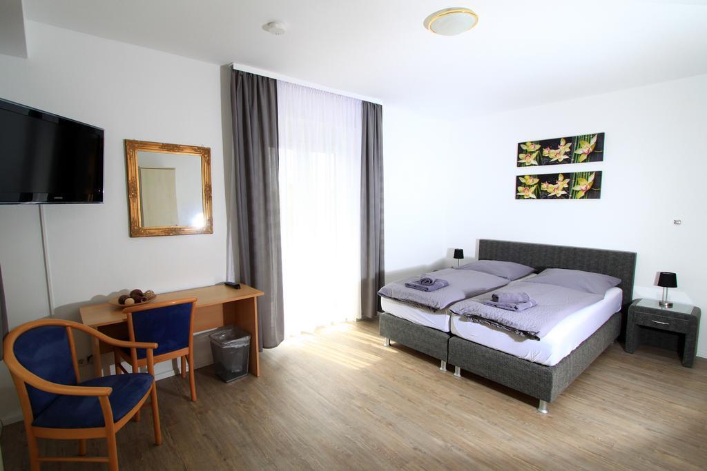 Hotel Sonnenhof Sindelfingen Ruang foto