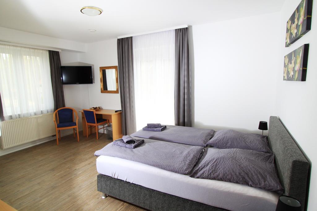 Hotel Sonnenhof Sindelfingen Ruang foto