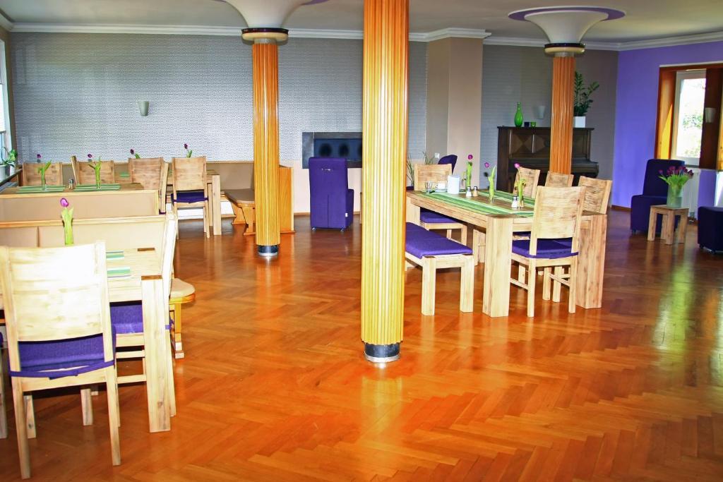 Hotel Sonnenhof Sindelfingen Bagian luar foto