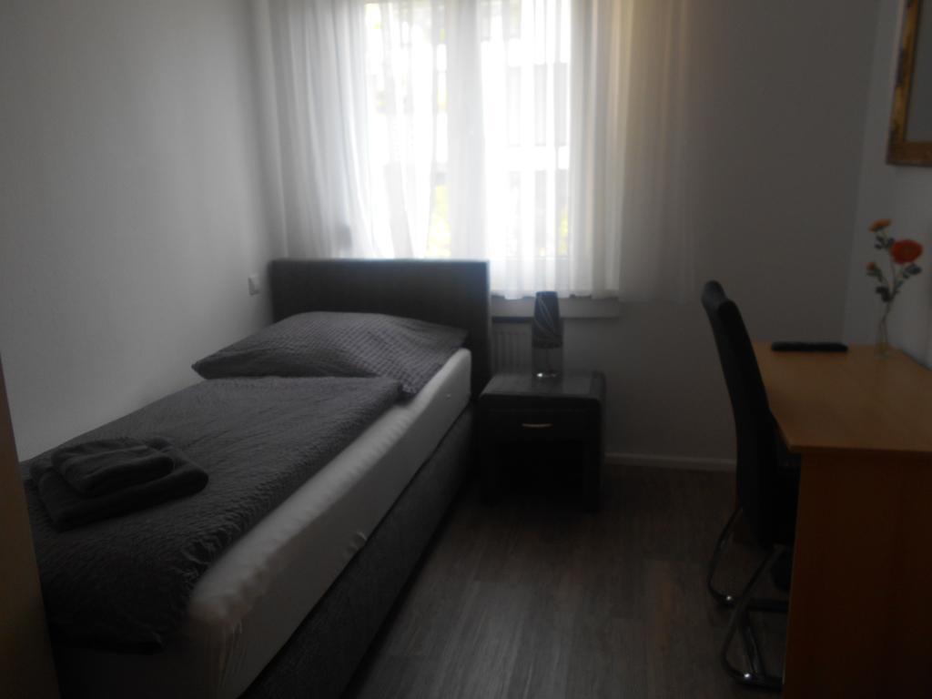 Hotel Sonnenhof Sindelfingen Bagian luar foto