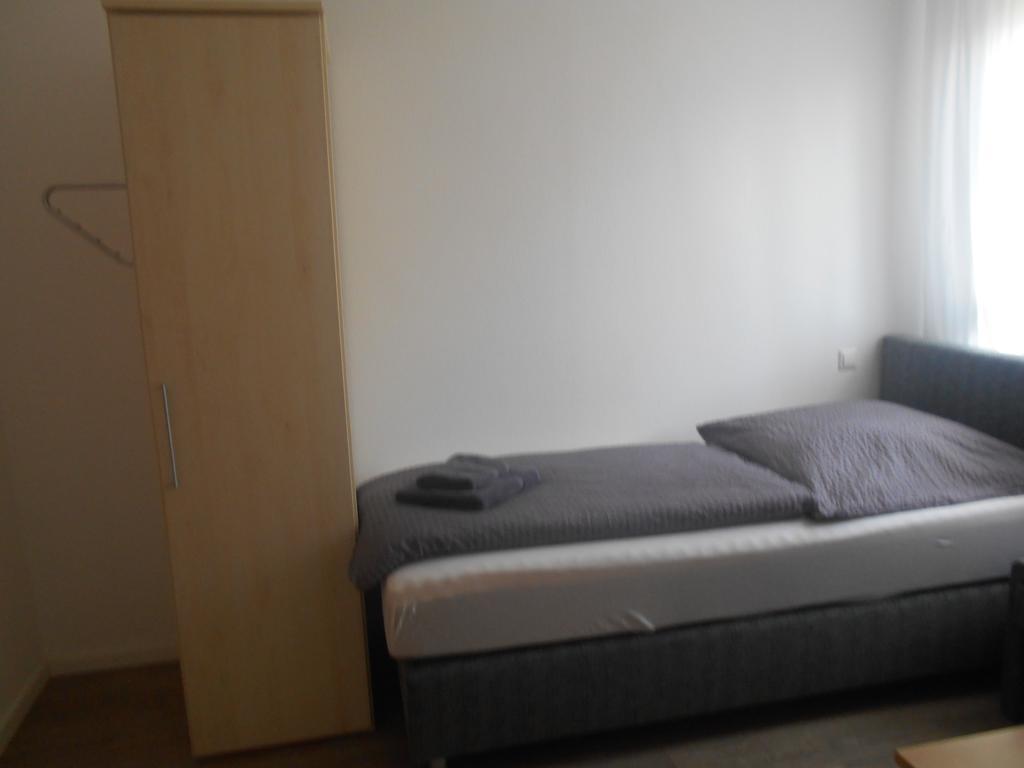 Hotel Sonnenhof Sindelfingen Bagian luar foto